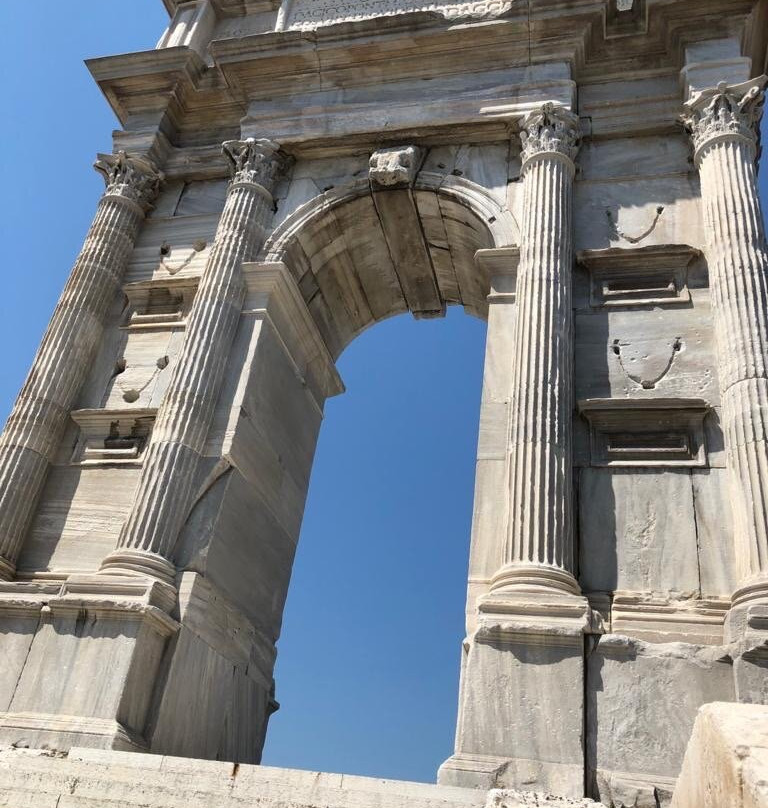 Arco di Traiano-安科纳必去景点