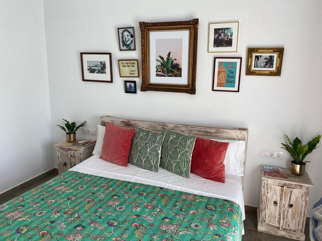 One Thousand Waves主图