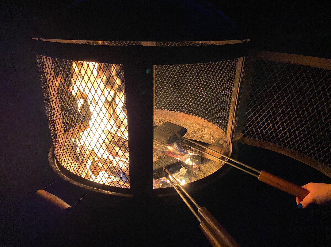 Minaki Yurt Adventures主图