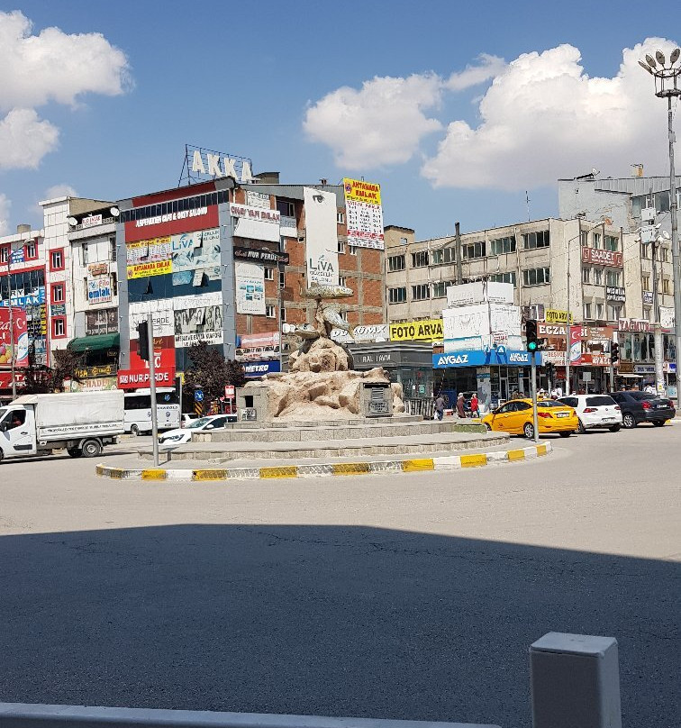 Cumhuriyet Caddesi-Van必去景点