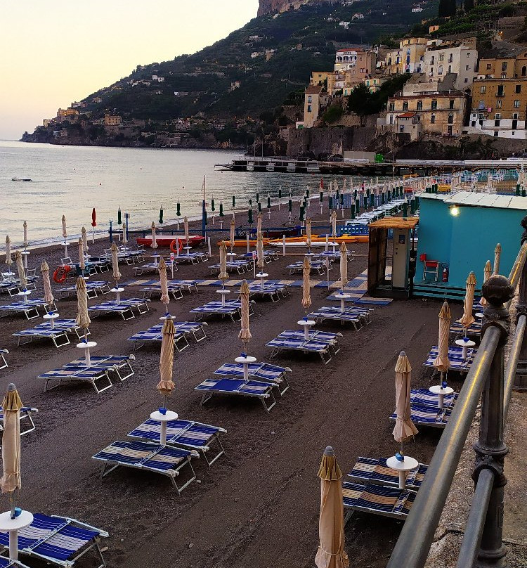 Spiaggia Di Minori-米诺利必去景点