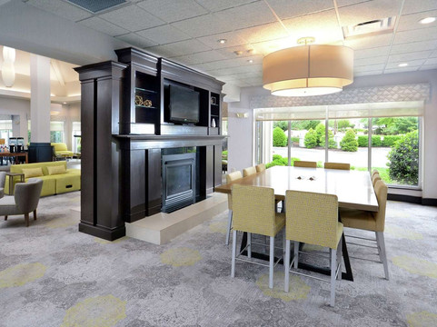 罗里首都大道 I-540 希尔顿花园酒店主图