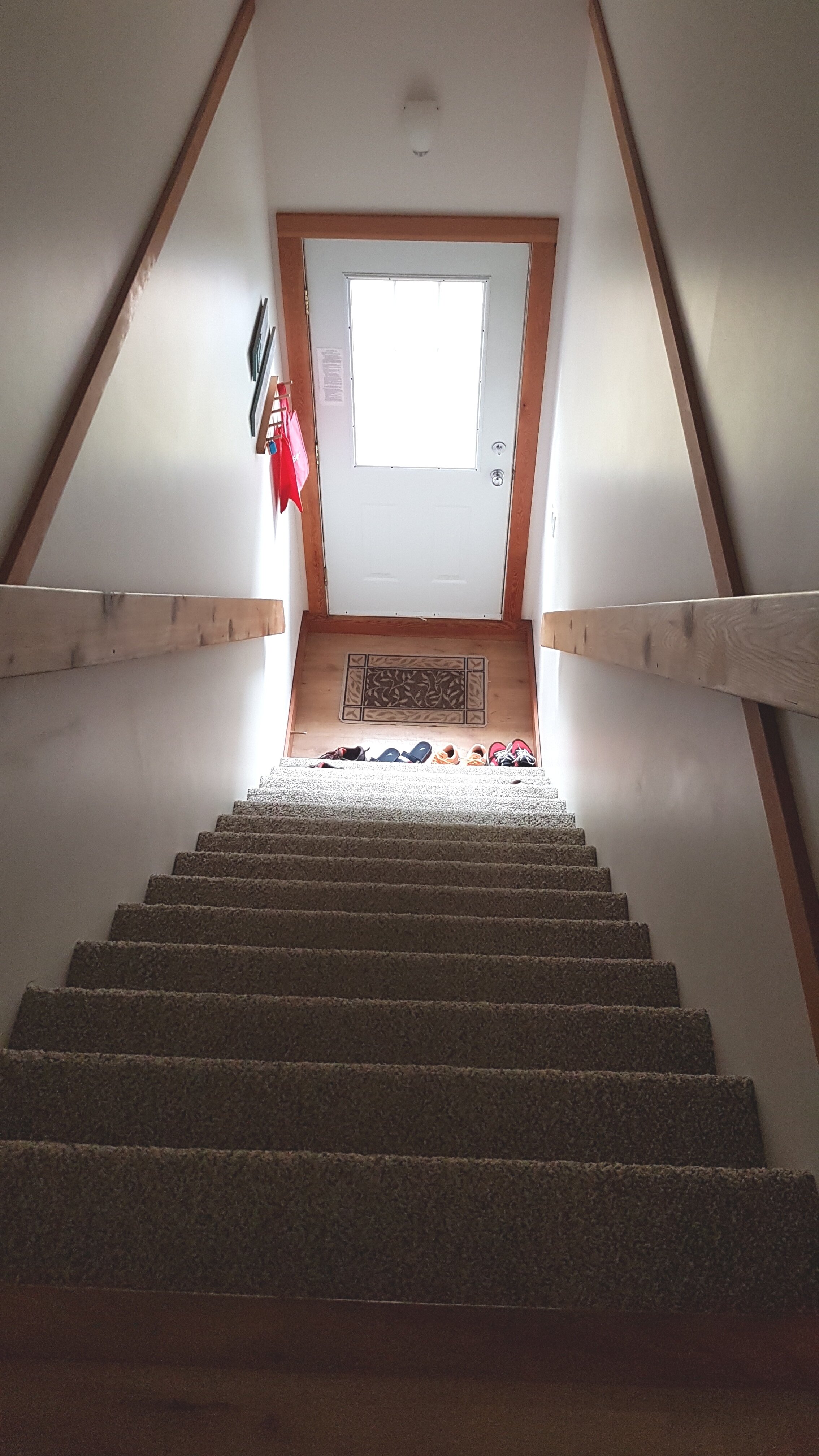 Easy on the Edge B&B-官方
