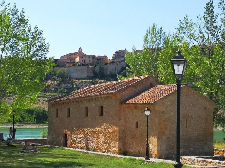 Ermita Romanica de la Veracruz-Maderuelo必去景点