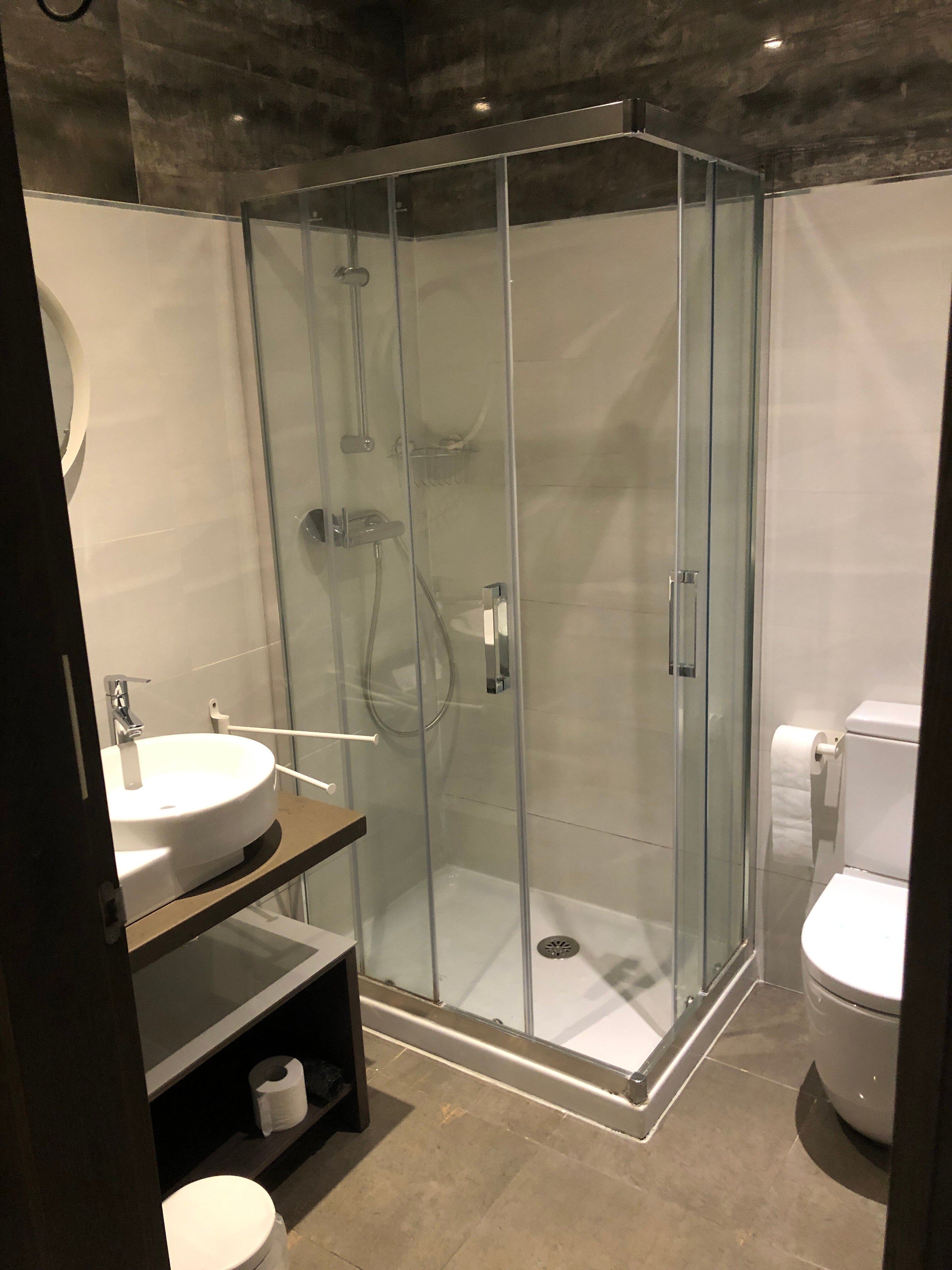 Hostal Alcalá del Júcar-浴室