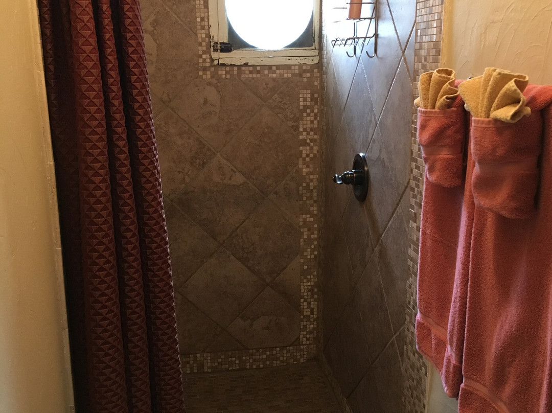 1884 Wildwood Bed and Breakfast Inn主图