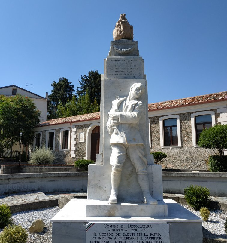 Monumento ai Caduti della Prima Guerra Mondiale-Decollatura必去景点