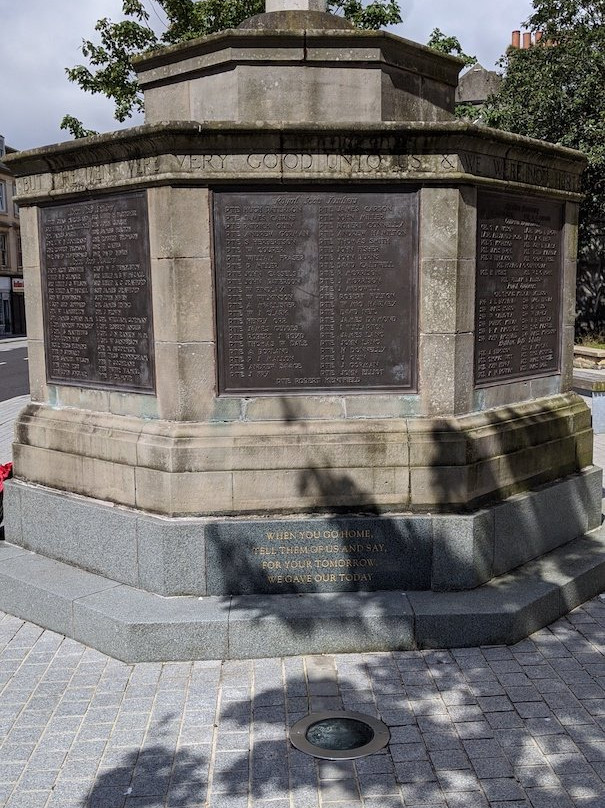 Irvine War Memorial景点图片