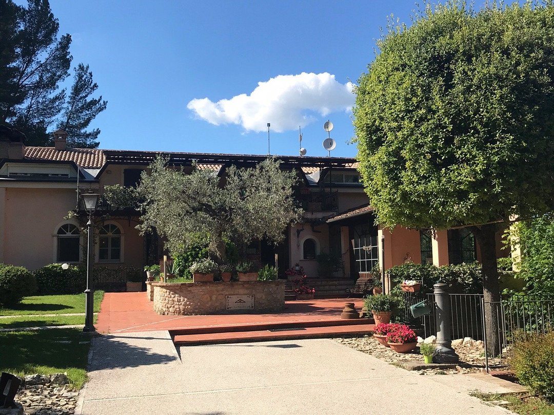 Albergo Ristorante La Macchia主图