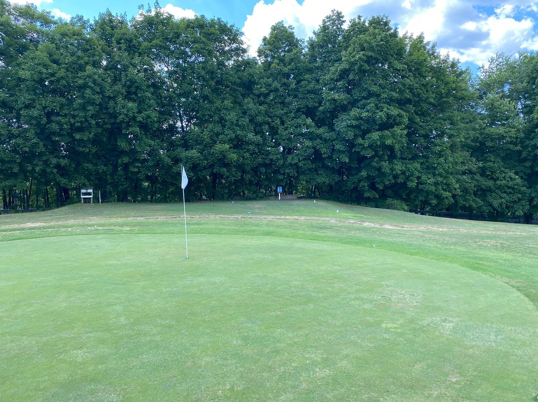 Vails Grove Golf Course景点图片