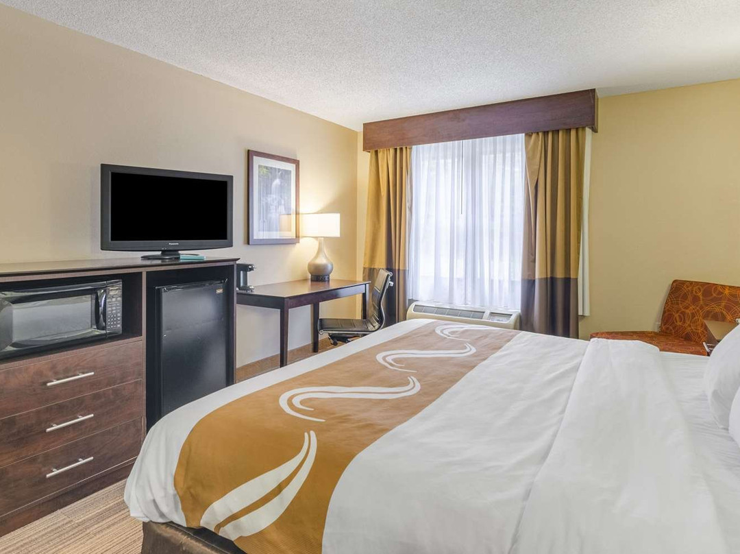 Quality Inn Radford-West Blacksburg I-81主图