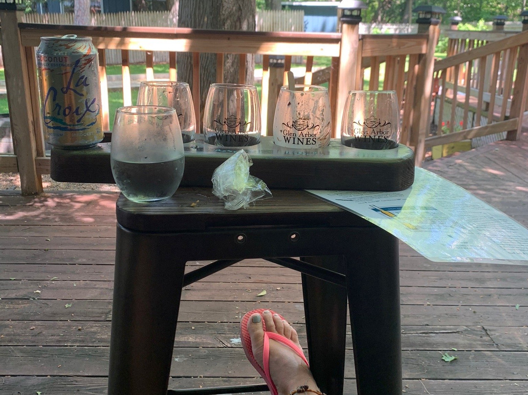 Glen Arbor Wines景点图片