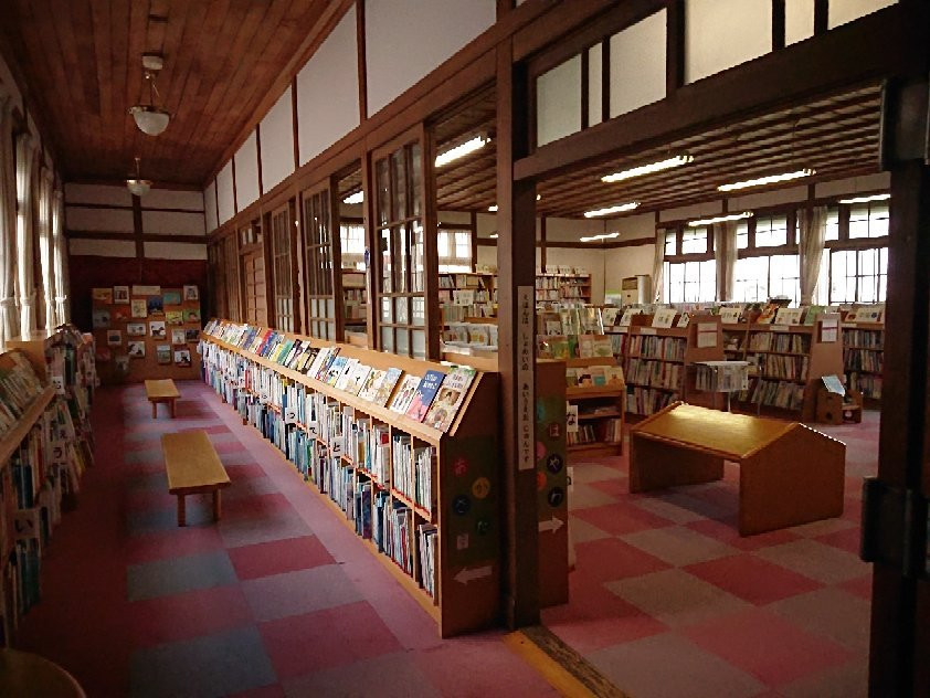 Koracho Public Library-甲良町必去景点