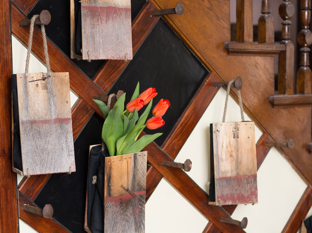 Locust & Starr Inn主图