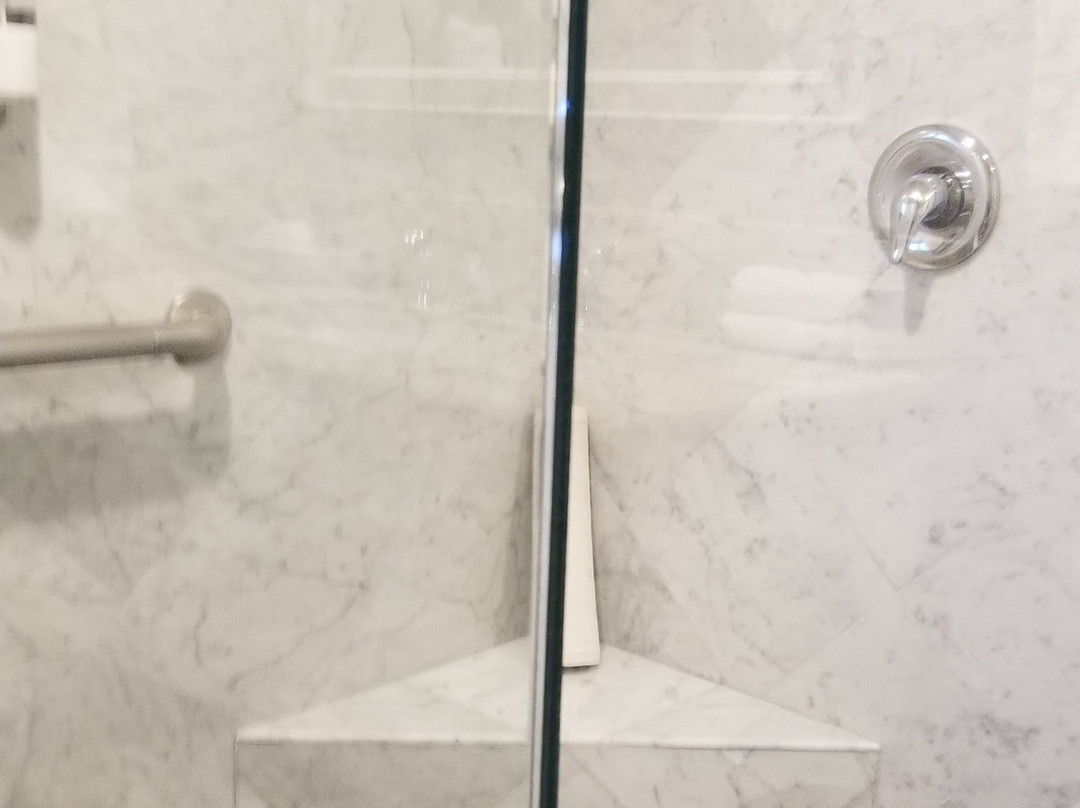 纽波特比奇酒店主图