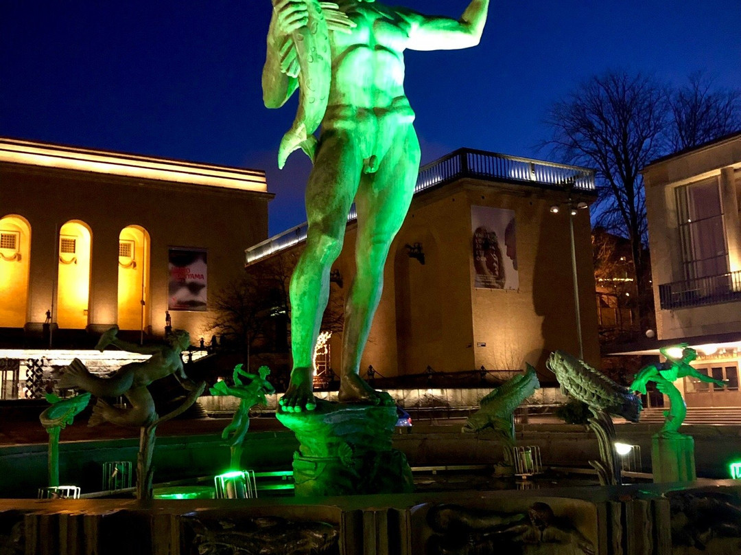 Statyn Poseidon景点图片