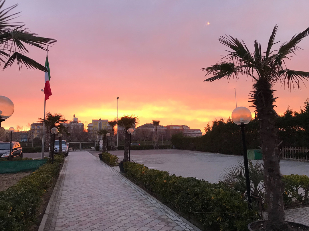 Bahia del Sole Spiaggia-Sottomarina必去景点