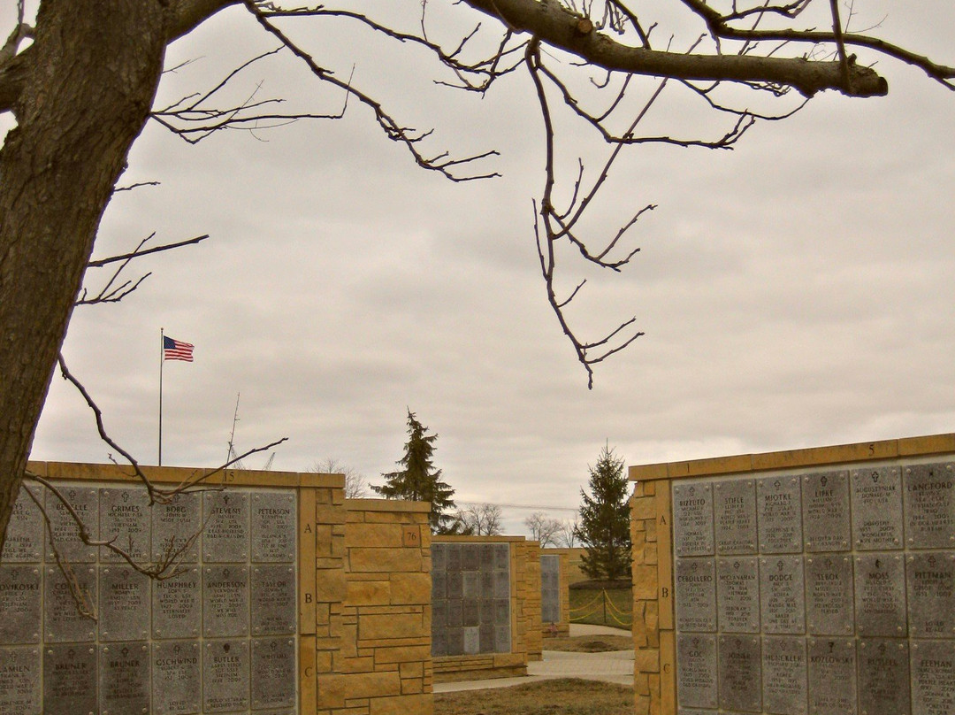 Abraham Lincoln National Cemetery景点图片