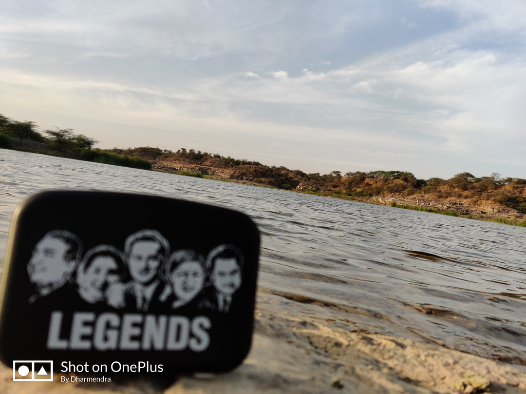 Zanzari Waterfalls-Dehgam必去景点