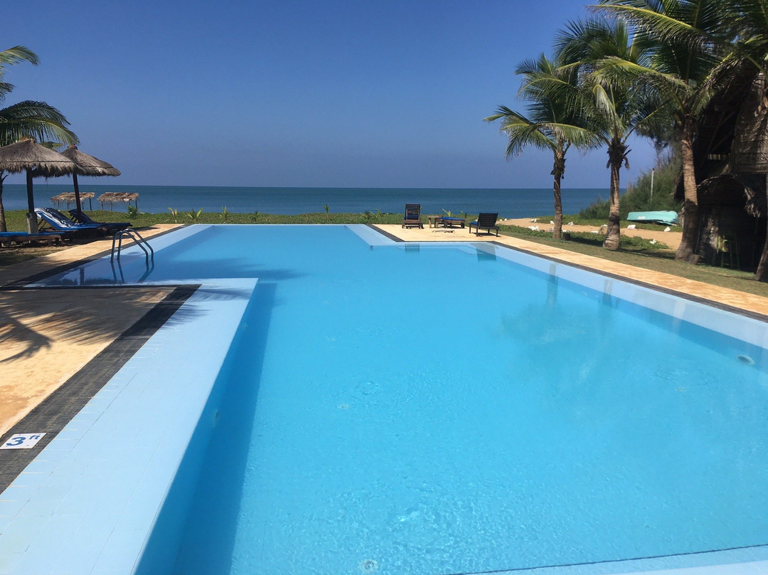 啪啦嘎玛海滩酒店主图