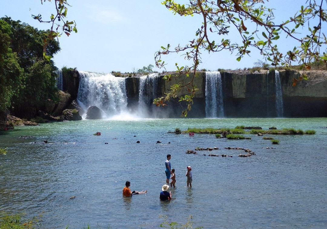 Dray Nur Waterfall景点图片