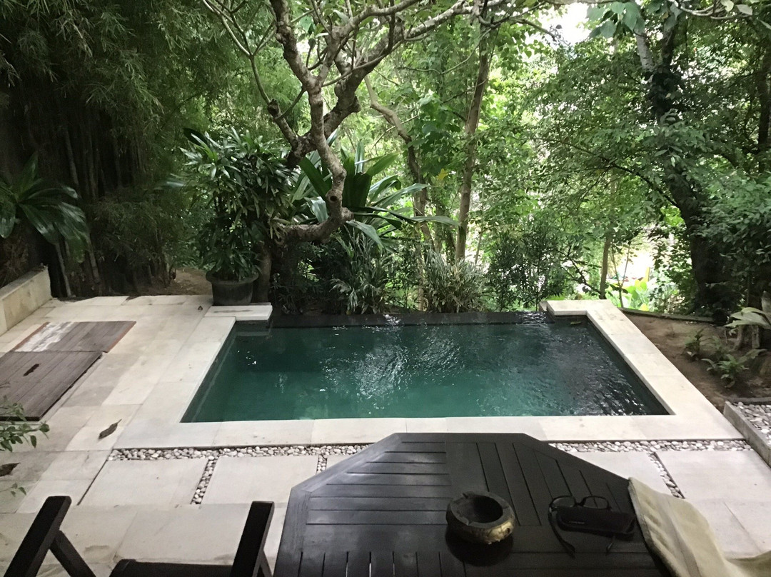 雷亚雷亚别墅酒店主图