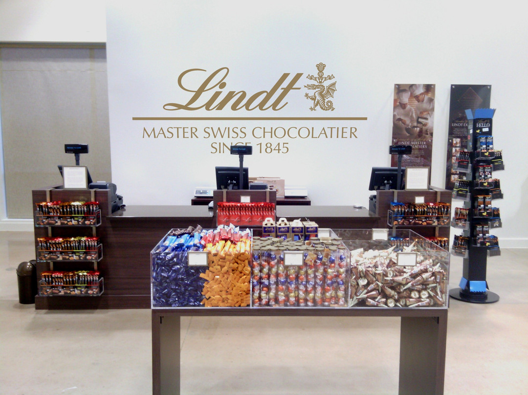 Lindt Chocolate Factory Outlet Carlisle景点图片