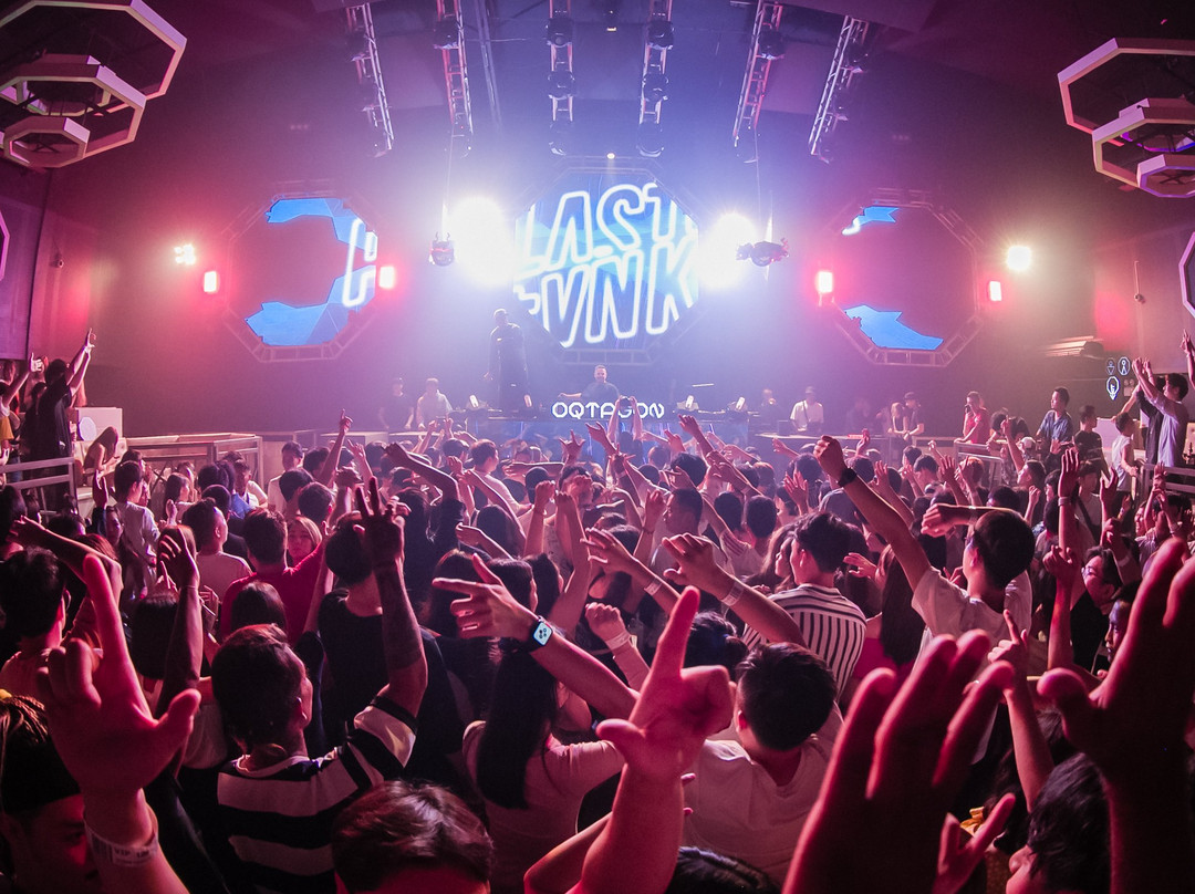 OQTAGON- 曼达维必去景点