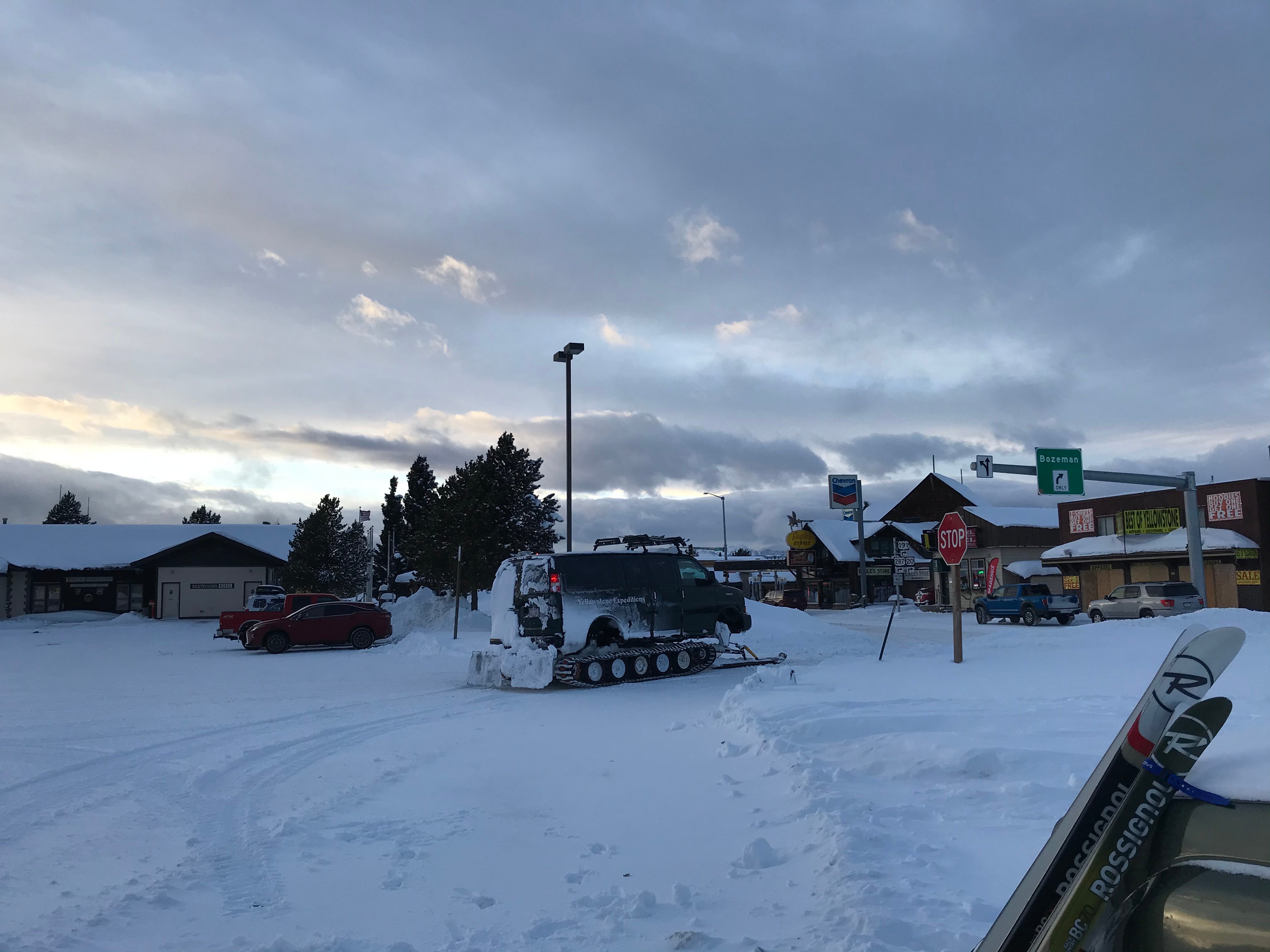 Yellowstone Expeditions Yurt Camp-官方