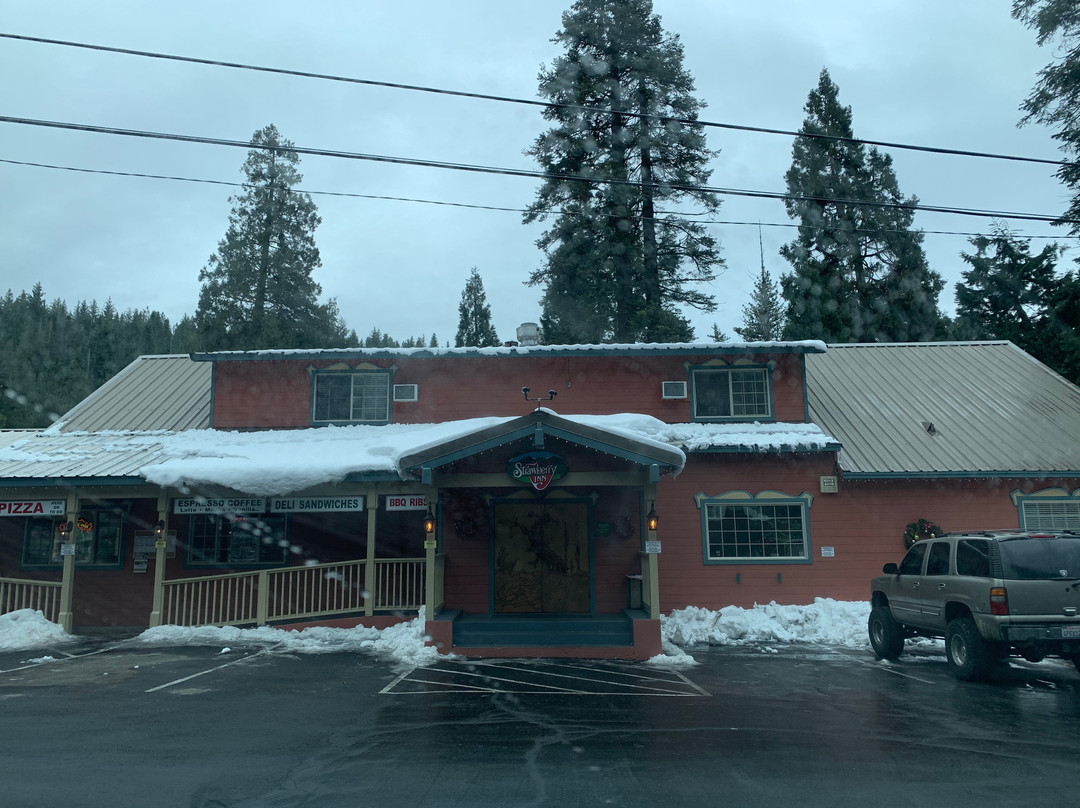 Strawberry Inn River Front Resort主图