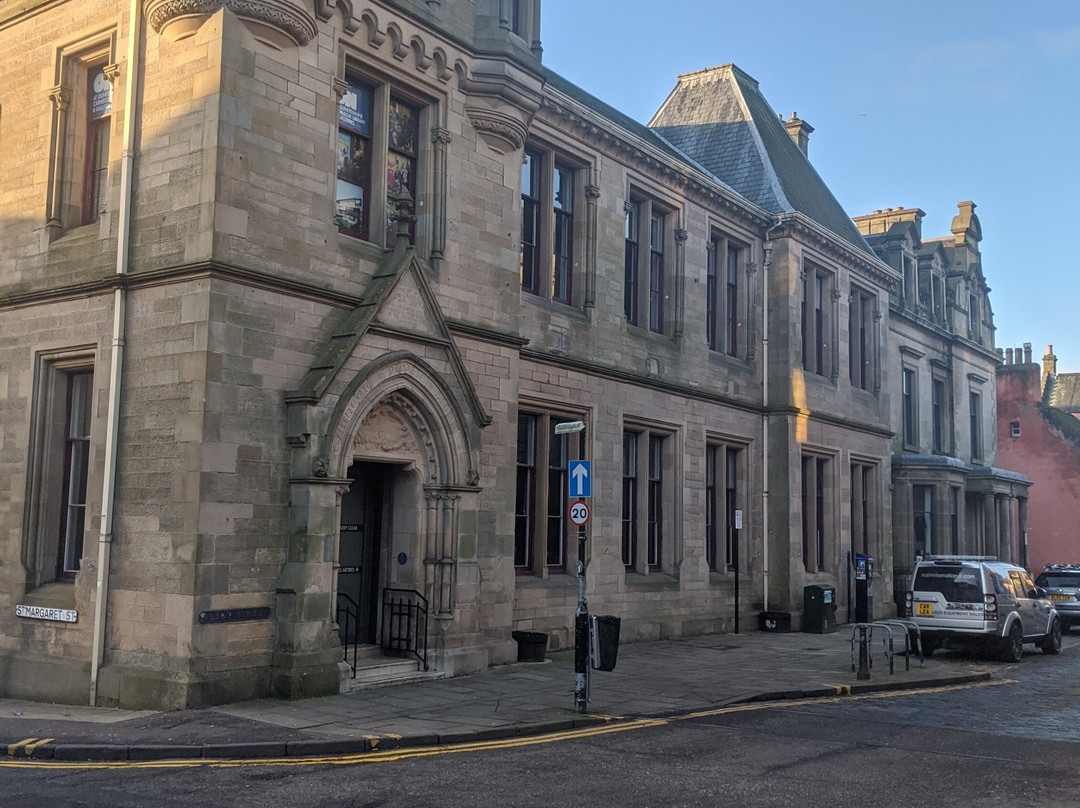 Dunfermline Carnegie Library & Galleries-丹弗姆林必去景点