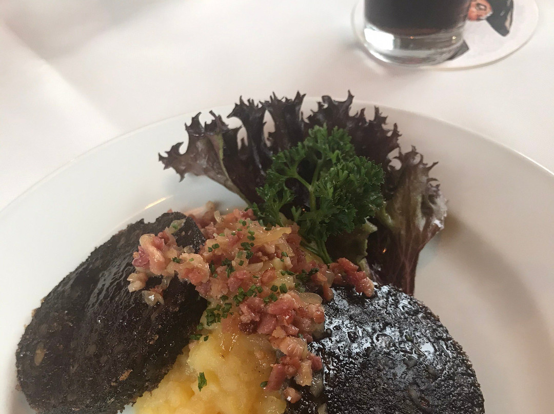 Guttersbach餐馆和美食-Gasthaus "Zur Schmelz"