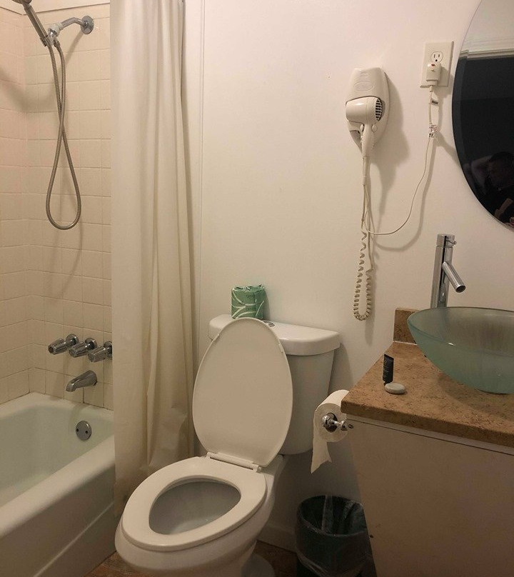 Jefferson Inn & Suites主图