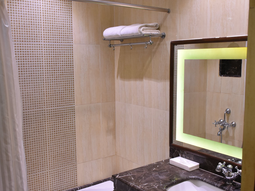 华美达克久拉霍酒店主图