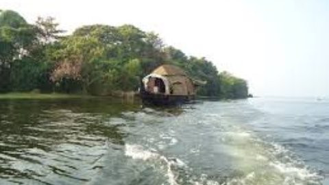 Pathiramanal Island景点图片