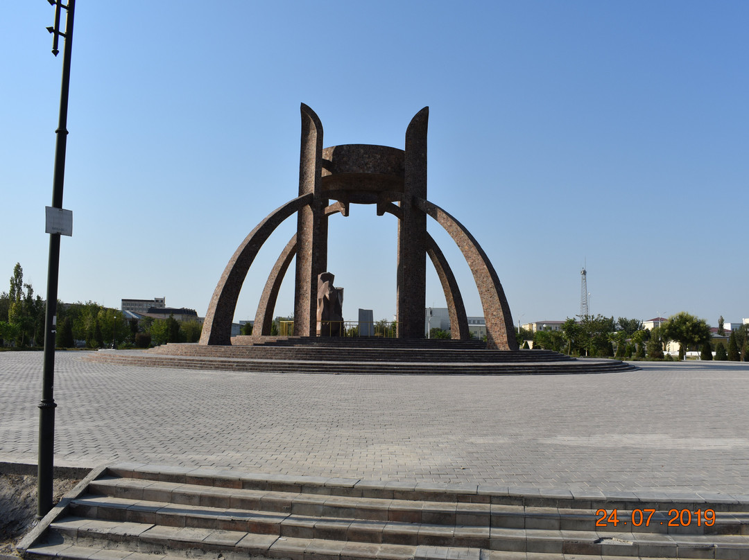 Avesto Monument-Urgench必去景点