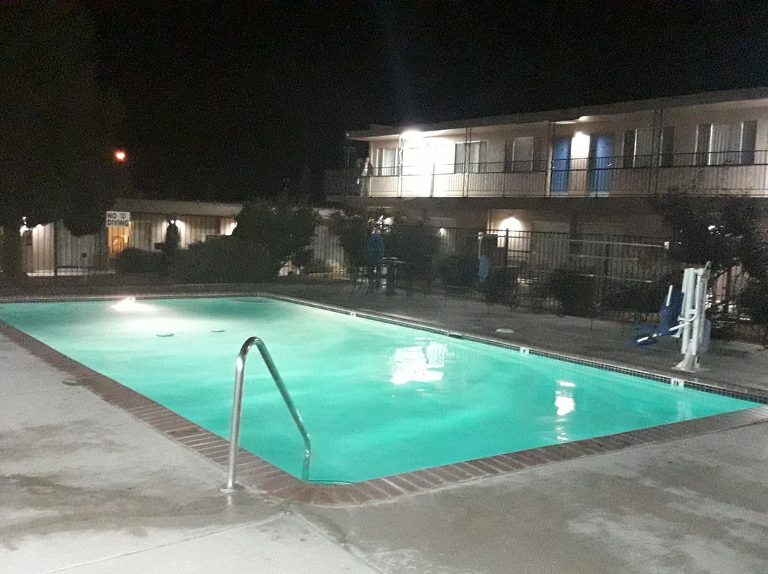 花童汽车旅馆主图