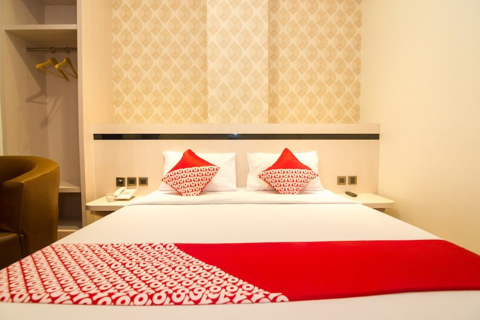 Capital O 1432 Blitz Hotel主图