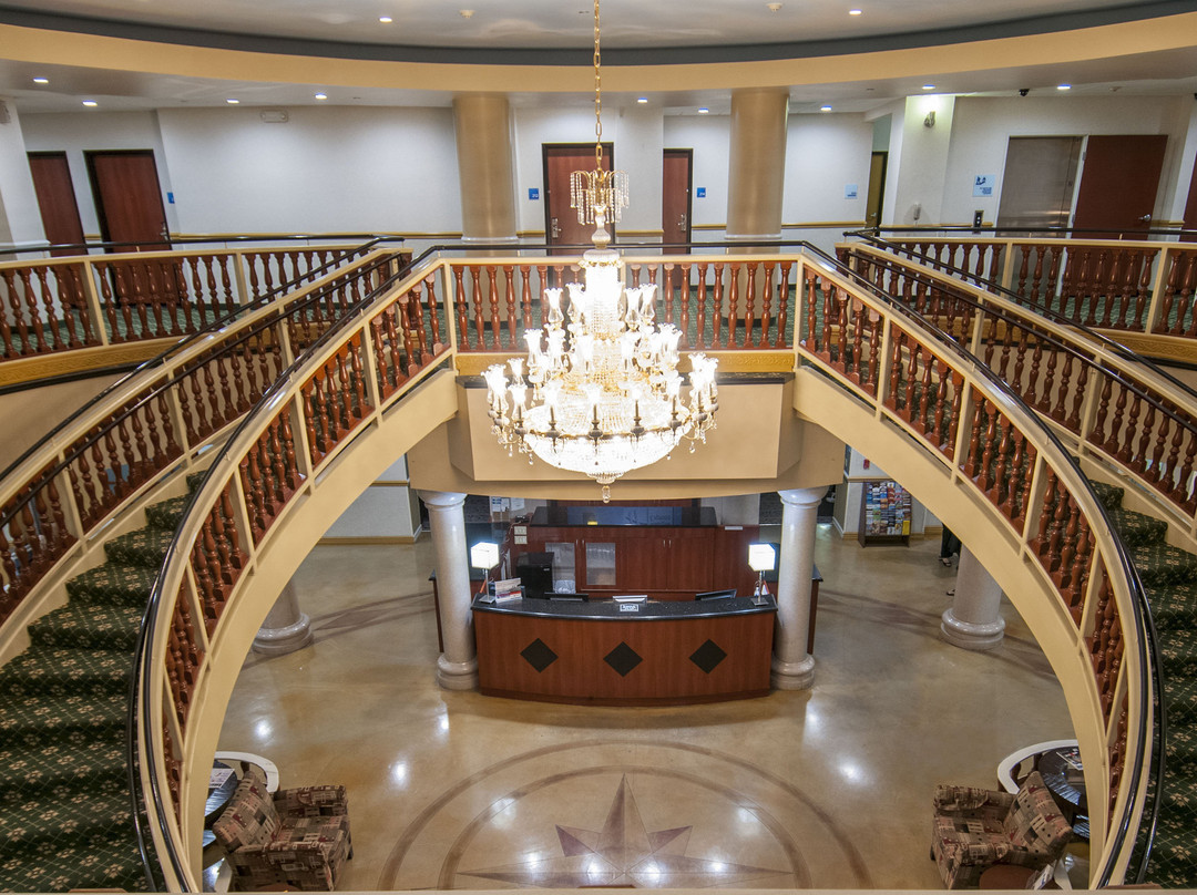 Holiday Inn Express & Suites Bakersfield Central by IHG主图