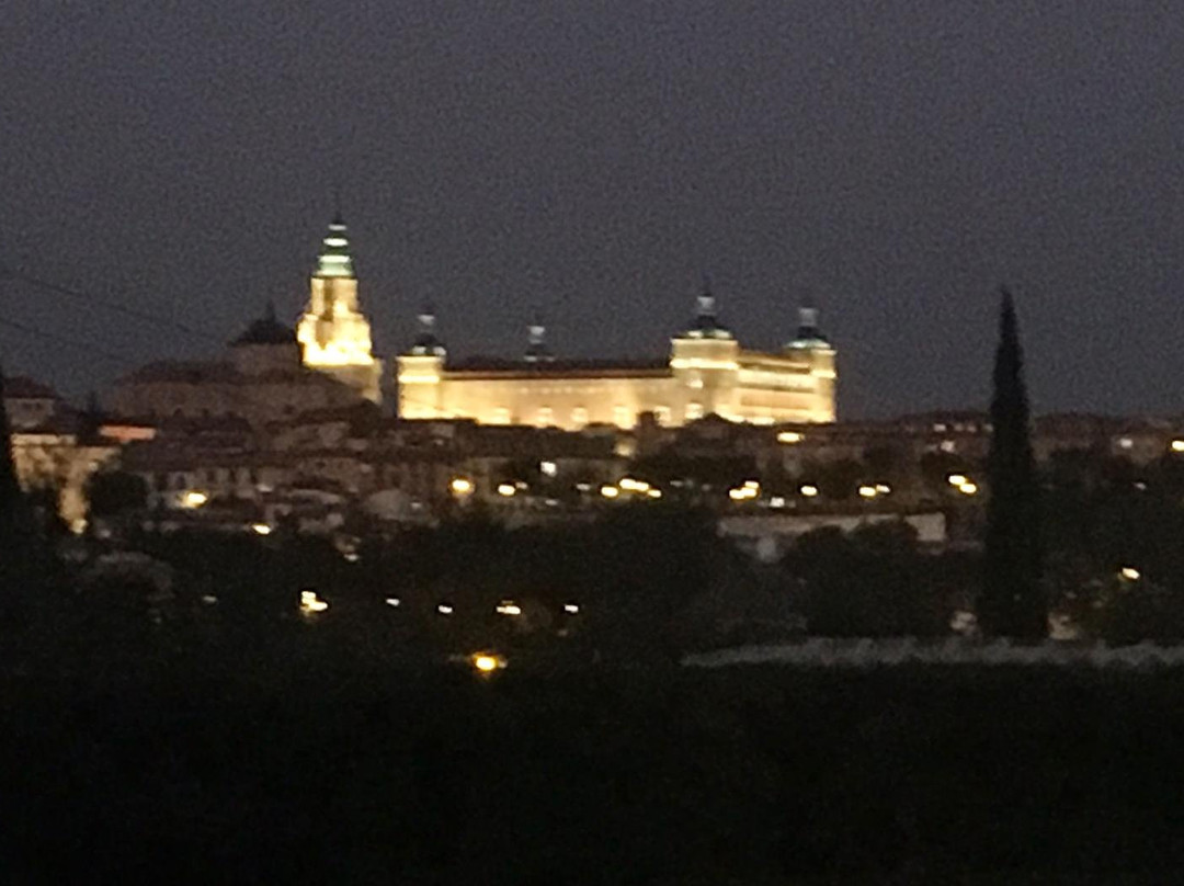 奇加拉尔卡拉瓦特斯酒店主图