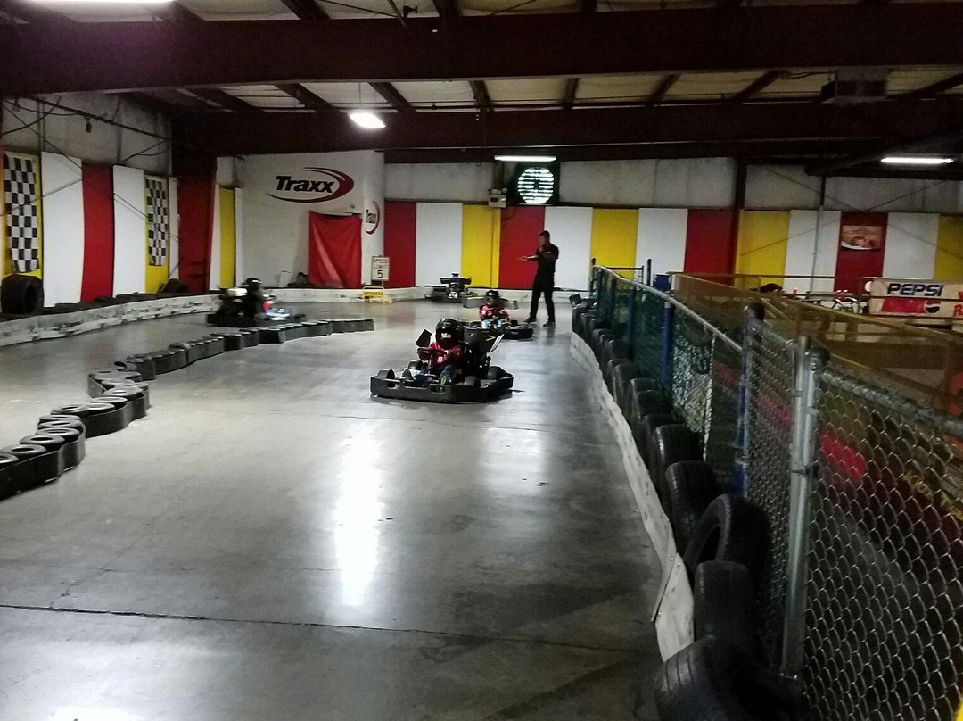 Traxx Indoor Raceway景点图片