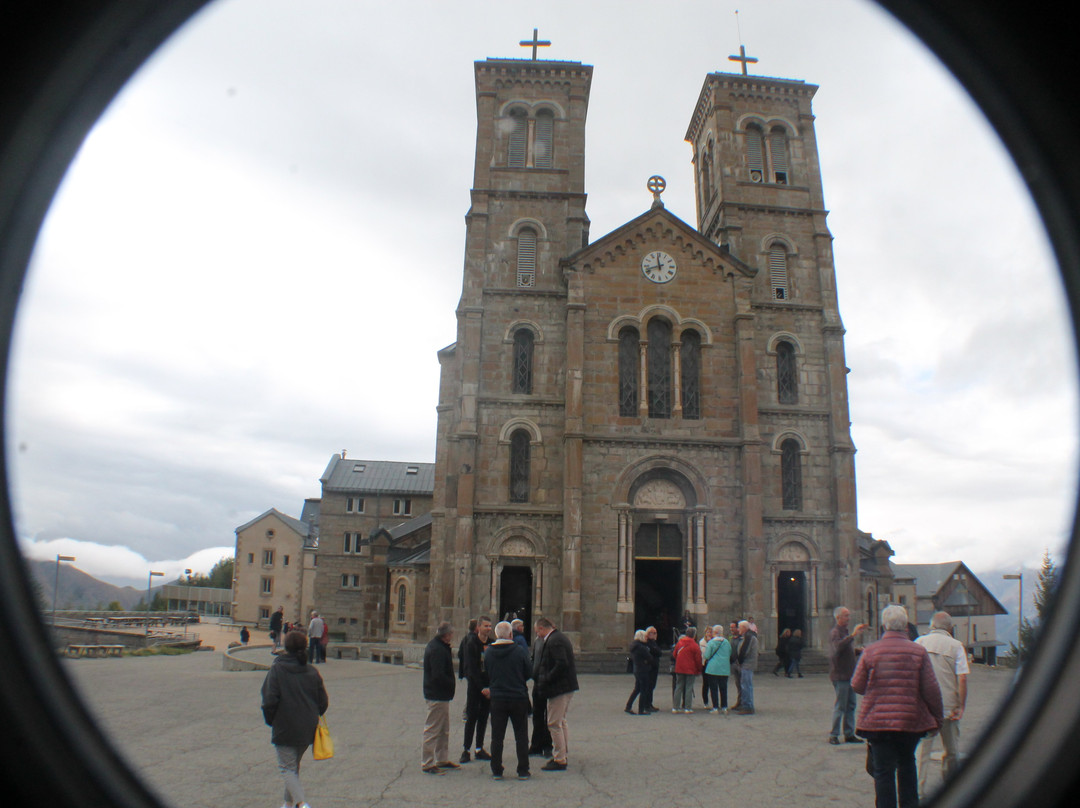 Sanctuaire Notre-Dame de la Salette景点图片