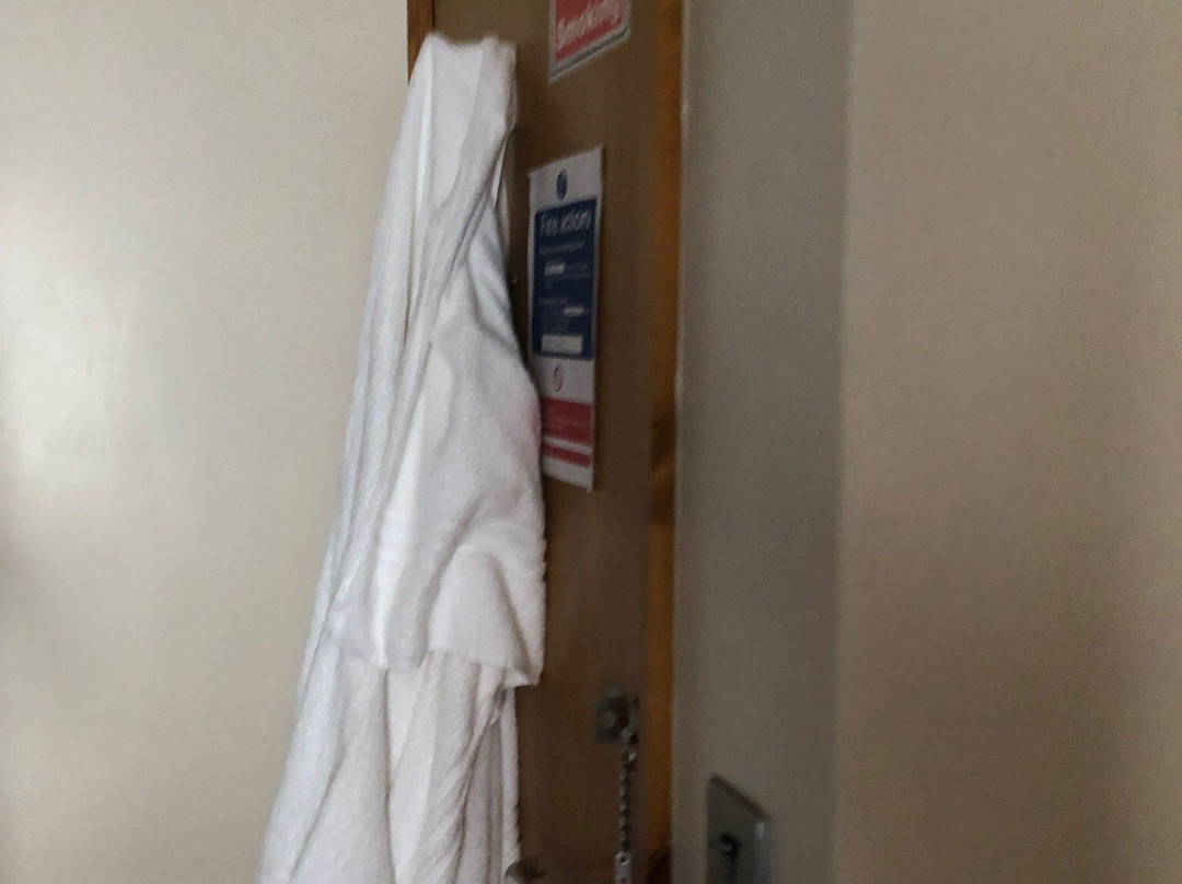 The Groves Hotel主图