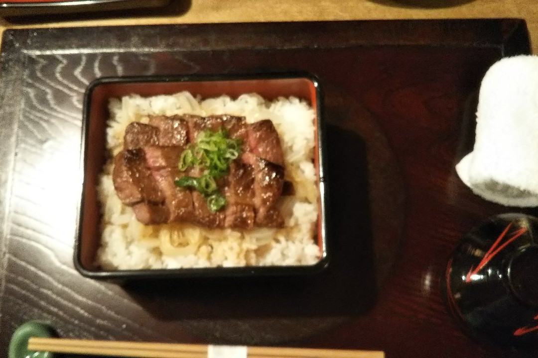 割烹 たつた