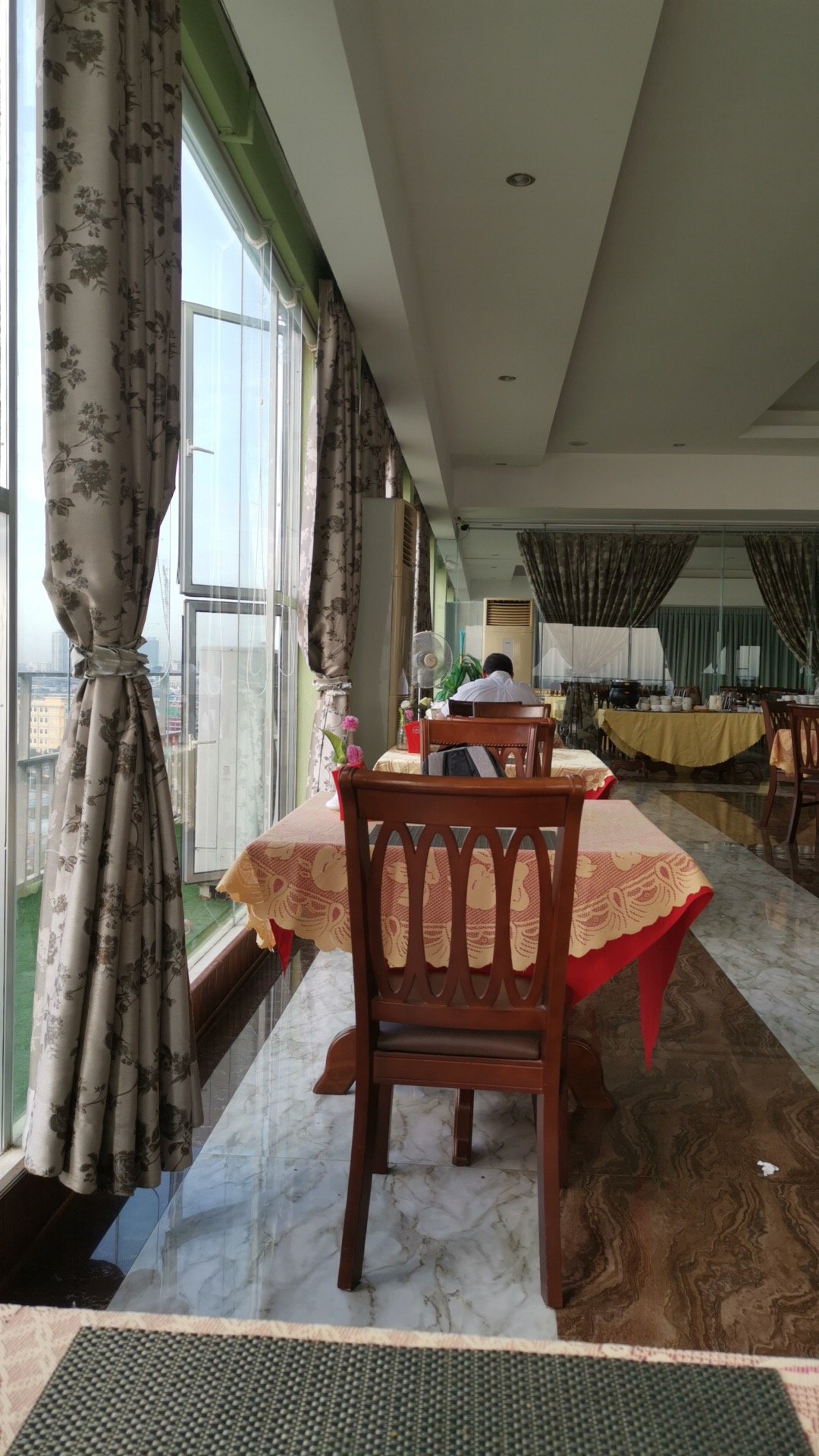 High Sky Hotel-官方