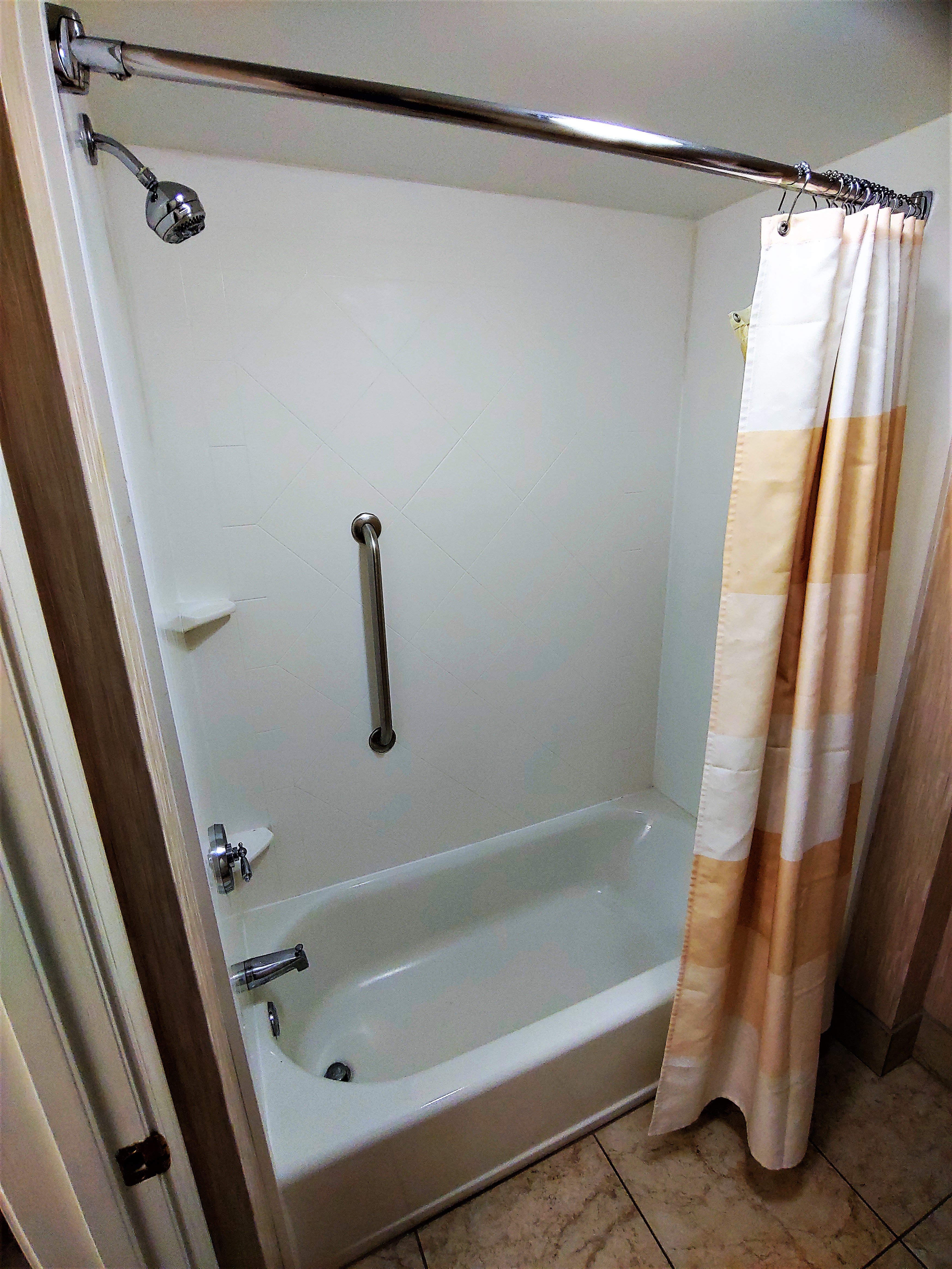 Homewood Suites by Hilton Knoxville West at Turkey Creek-浴室