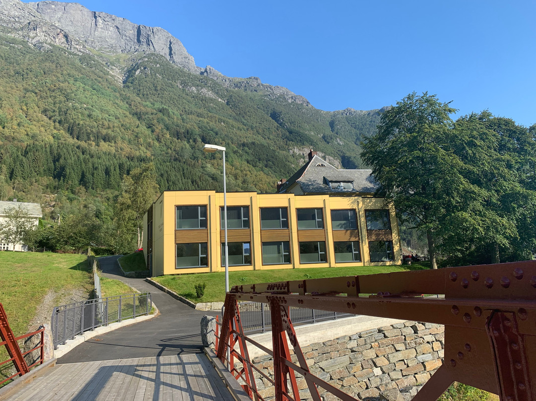 Trolltunga Hotel主图