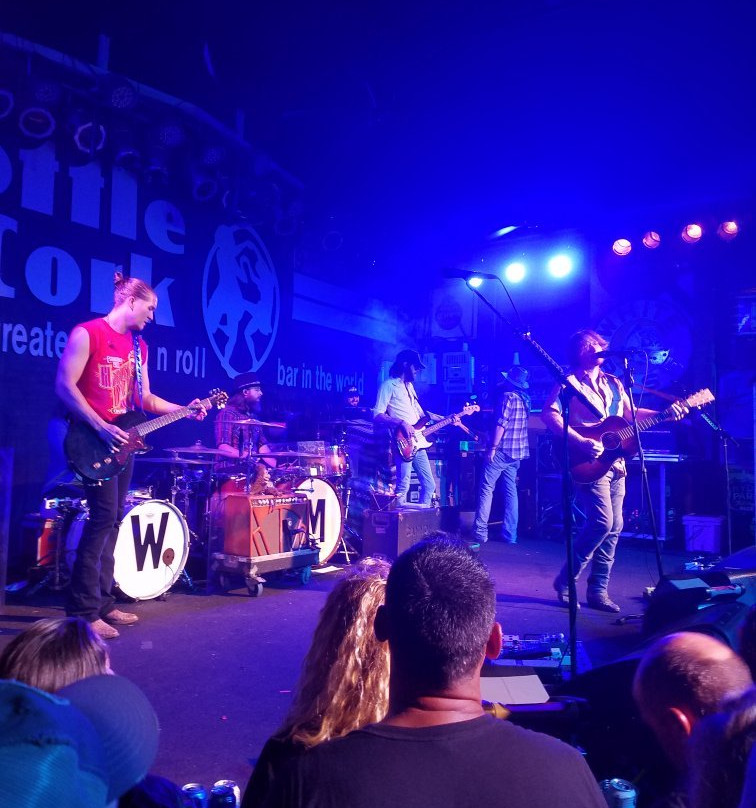 Bottle & Cork-Dewey Beach必去景点