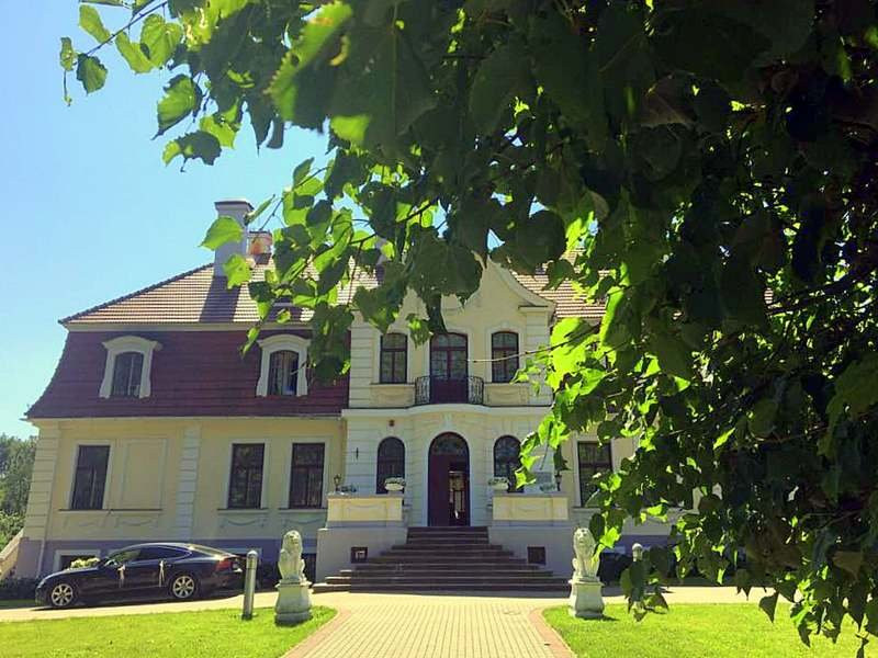 Svente Manor and the Museum of Military Vehicles-Daugavpils必去景点