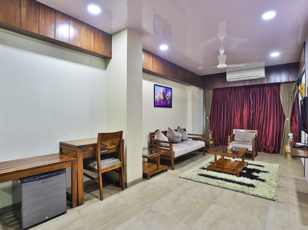 OYO 25065 Hotel Shree Daan主图